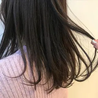 セミロング カラー 小森 衣純のヘアスタイル