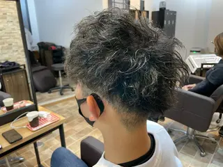 ショート メンズ SALOWIN心斎橋Suite店所属・ブリーチ毛にもできる 縮毛矯正|鷹司郎のヘアスタイル