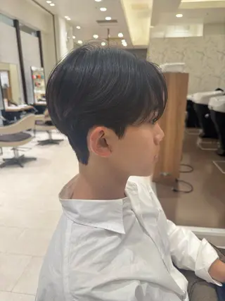 メンズ ダウンパーマ韓国ヘア 櫻井健のヘアスタイル