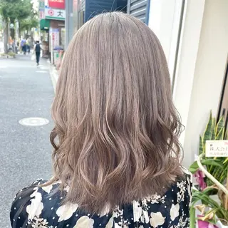 セミロング カラー 🎀透明感カラー🎀 mikaのヘアスタイル