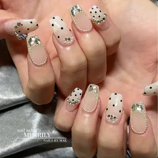 ネイル salon de Chéli所属・salon de Cheliのネイルデザイン