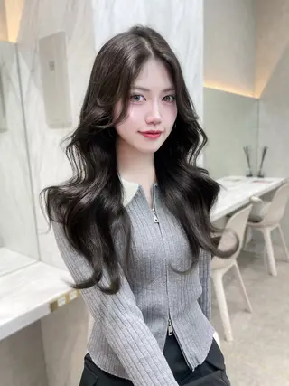 ロング MOE 福岡韓国ヘア✧︎のヘアスタイル