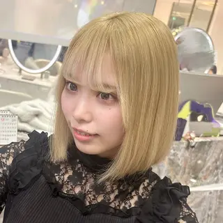 ショート カラー Ayu🍯/名駅/ブ リーチカラー/ヘアメのヘアスタイル
