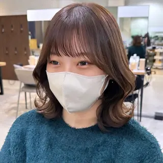 セミロング カラー FERiCIA.  表参道所属・レイヤーカット 🪄吉野翔悟のヘアスタイル