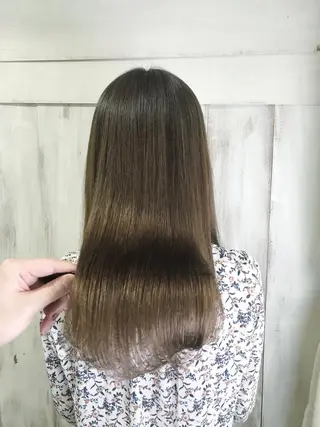 ロング 丸山 史香のヘアスタイル