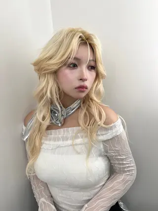 ロング カラー 透明感カラー✨🩵 韓国ヘアkanatoのヘアスタイル