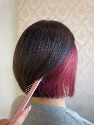 ショート カラー ヒヨシ ルナのヘアスタイル