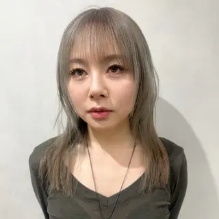 セミロング カラー デザインカラー/パー マ🦖外岡咲希🦖のヘアスタイル