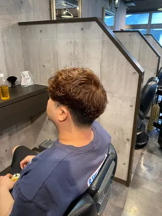 ミディアム カラー パーマ メンズ SWELL  七隈四つ角店所属・SWELL アトムのヘアスタイル
