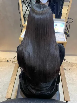 セミロング inity　杉本 美羽のヘアスタイル