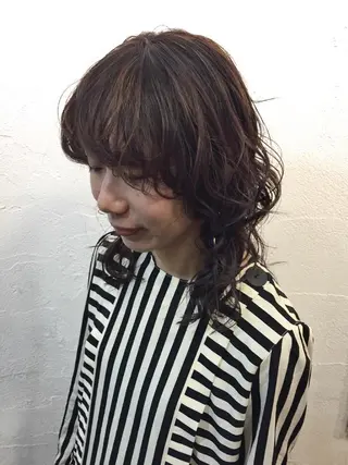 セミロング パーマ aW HAIRカンノ カナエのヘアスタイル