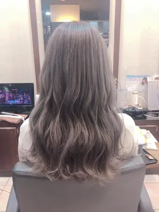 セミロング カラー 髪質改善ioLu 伊藤サダキのヘアスタイル