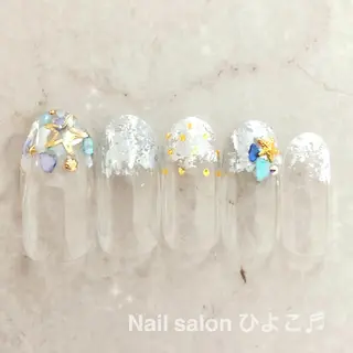 ミディアム ネイル Nail salon ひよこ♬のネイルデザイン