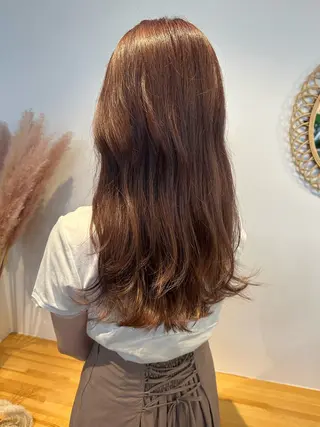 セミロング カラー yuika .のヘアスタイル