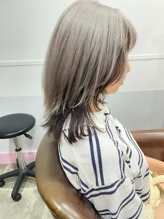 セミロング Lit所属・Lit.豊橋 夏目のヘアスタイル