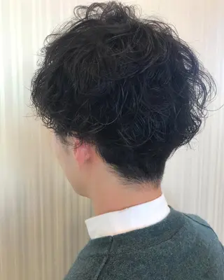 ショート パーマ メンズ 中川 拓弥のヘアスタイル