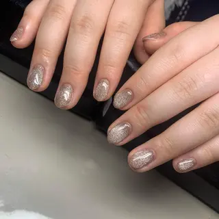 ネイル mofie🤍ユミ/ 恵比寿/パラジェルのネイルデザイン