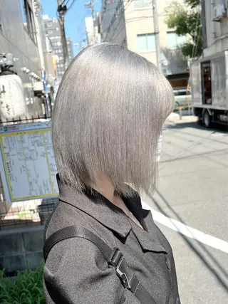 ショート カラー Via officialのヘアスタイル