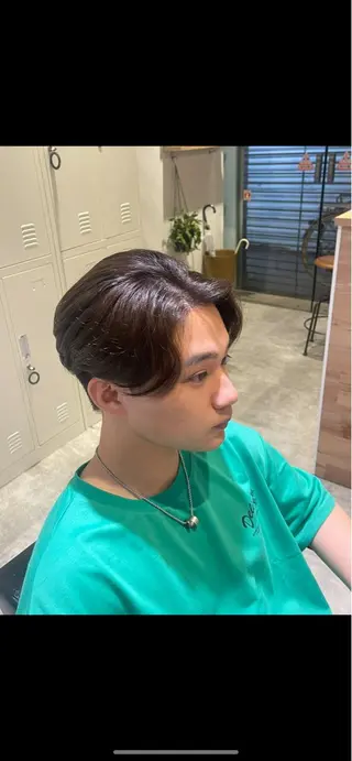 メンズ noa 似合わせ︰ 透明感︰韓国風のヘアスタイル