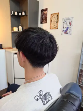 ショート ヘアーサロンカズミ所属・たけと/メンズカット フェザーパーマのヘアスタイル