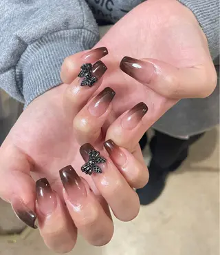 ネイル AngelChris ビューティーサロンのネイルデザイン