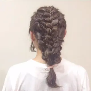 ロング カラー ヘアアレンジ 佐藤 美咲のヘアスタイル
