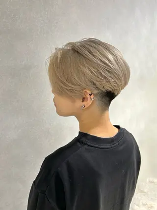 ショート メンズ 髪質改善✨透明感カラ ー🌈シエルブルーのヘアスタイル
