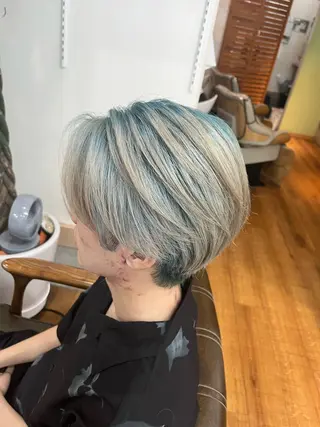 ショート カラー メンズ 🫧艶髪デザイナー 🫧白石航汰のヘアスタイル