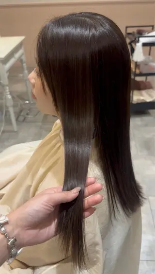 カラー レイヤーカット/ 艶 カラー/Manakaのヘアスタイル