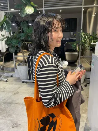 ミディアム パーマ 斉藤 瑞恵のヘアスタイル