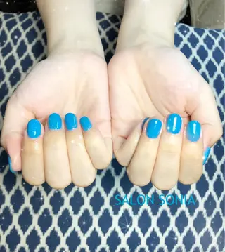 ネイル 小顔・毛穴・たるみ ネイル　似内真樹のエステ・リラクイメージ