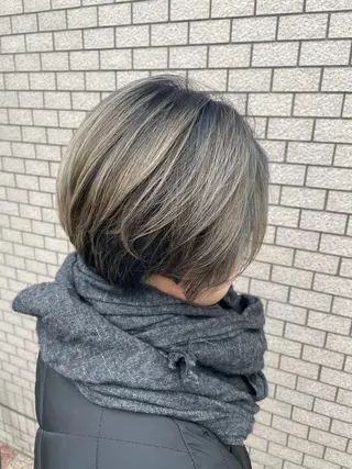 ショート 透明感ハイライト◎ 伊藤夏海のヘアスタイル