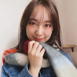 セミロング カラー 阿久津真衣 似合わせカットのヘアスタイル