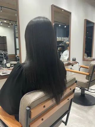 セミロング 朝5分でキマる艶髪 ／ヤマダのヘアスタイル