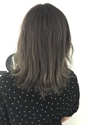 ミディアム カラー ✂️小顔カット✂️ 山本有紀のヘアスタイル