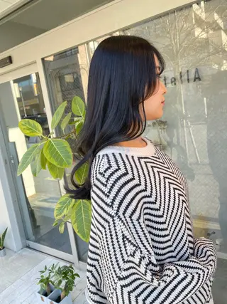 ロング StellA所属・アートディレクター ワダヒサノリのヘアスタイル