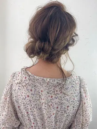ミディアム カラー ヘアアレンジ Luxbe hakataのヘアスタイル