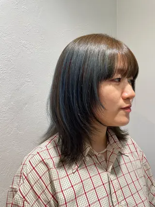 ミディアム 暖色カラー/ おおいえひびきのヘアスタイル