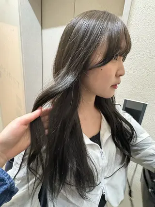ロング Yuri ~コワファースト長崎のヘアスタイル