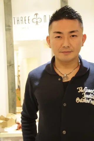 ミディアム カラー パーマ ヘアアレンジ メンズ キッズ ネイル マツエク・マツパ 吉岡 三四朗のヘアスタイル
