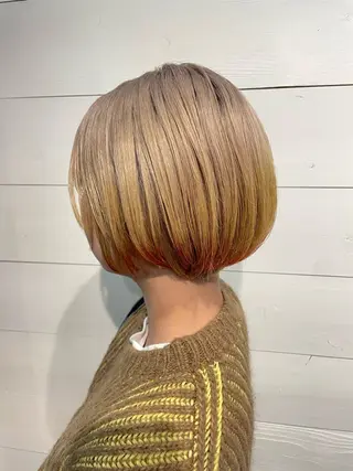 ショート 艶カラー/ハイトーン Anjuのヘアスタイル