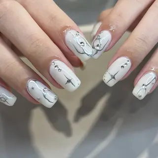 ネイル 内田 里穂のネイルデザイン