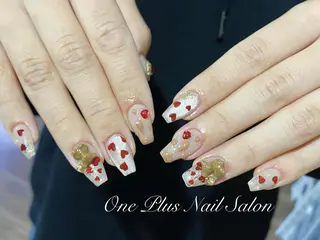 ネイル One Plus Nail Salonのネイルデザイン
