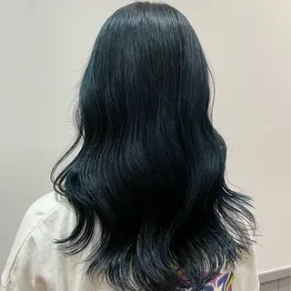 セミロング LA PENSEE BRUN所属・大久保 桃夏のヘアスタイル