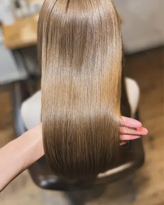 ロング 縮毛矯正特化 コグスリのヘアスタイル