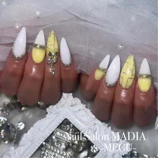 ネイル MADIA藤沢所属・MADIA MEGUのネイルデザイン