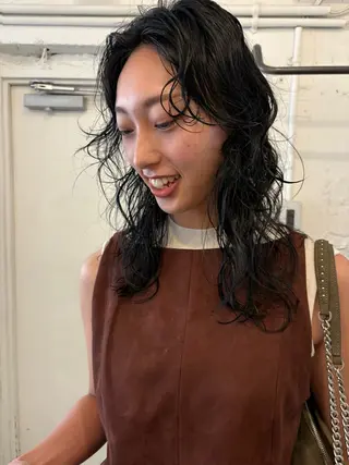 ミディアム ✴︎UNU ✴︎モエカのヘアスタイル