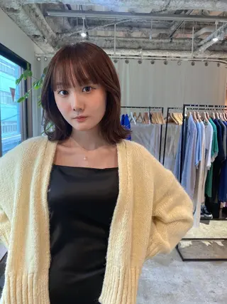 セミロング カラー LATTE  渋谷所属・♡レイヤーカット れお♡のヘアスタイル