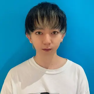 ショート メンズ FLOWERS所属・ウルフ、レイヤー 、メンズカットSHOのヘアスタイル