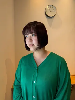 ショート カラー ENIF 大島 芽生のヘアスタイル